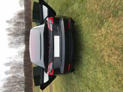 Sprzedam Tesla 3 elektryk Long Range, AWD, Dual motor z 2019 r. Samochód jak widać na zdjęciu stan idealny , mocno doinwestowany w wersji i Premium ro